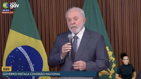 Lula instala Comissão Nacional do G20