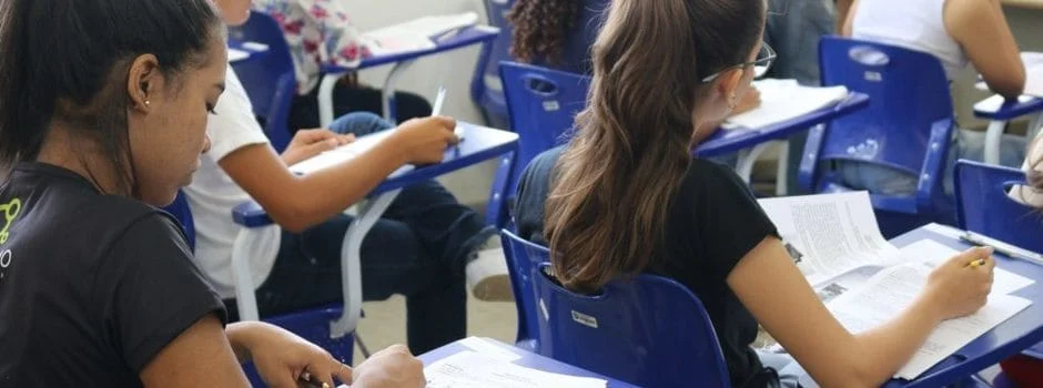 As provas do Exame Nacional do Ensino Médio (Enem) começam neste domingo (5/11) e, nesta reta final, os estudantes da rede estadual pública