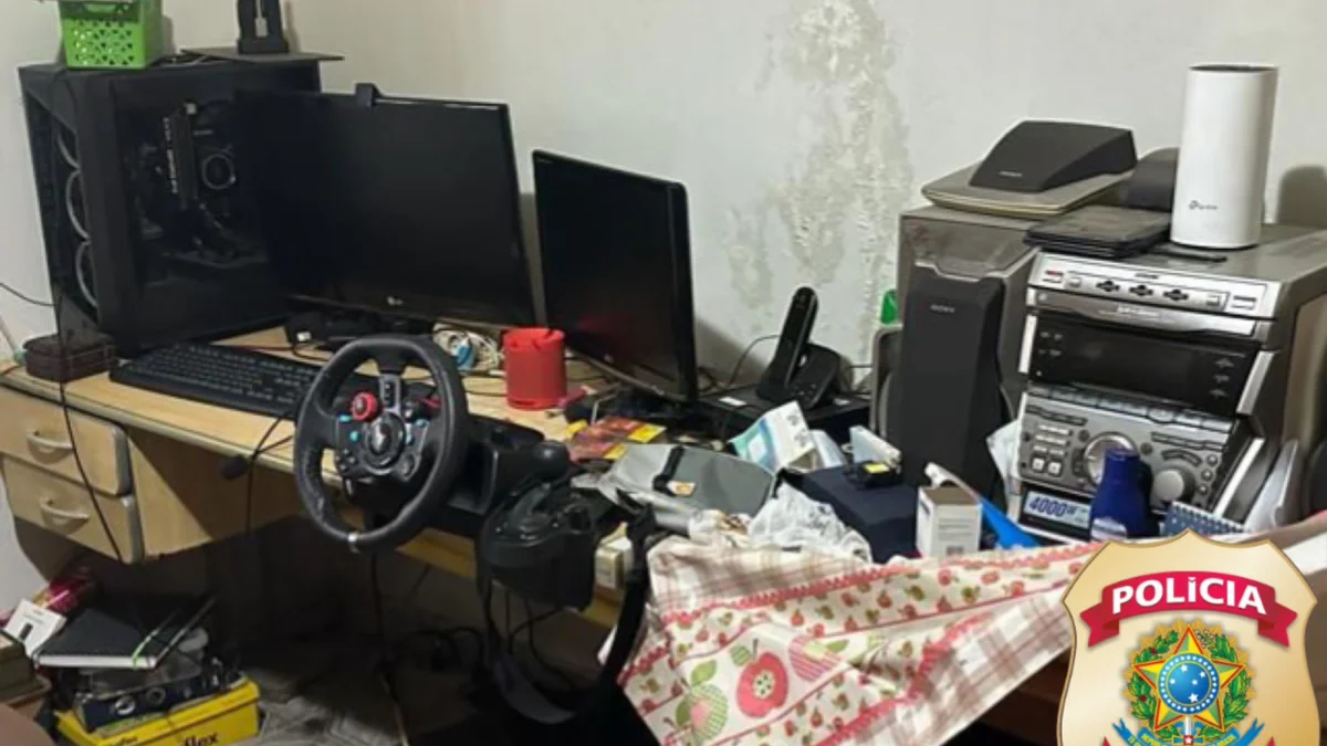 nterior da casa de um dos investigados pela Polícia Federal durante a operação Relicta, deflagrada nesta terça-feira