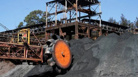 Produção industrial avança em cinco dos 15 locais pesquisados em setembro frente a agosto