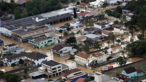 Oito em cada 10 brasileiros se preocupam com mudanças climáticas 9 Oito em cada 10 brasileiros se preocupam com mudanças climáticas