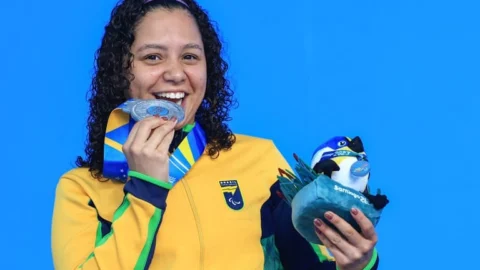 Dedicação de mãe e suporte do Governo Federal pavimentaram a trajetória da campeã Cecília Araújo