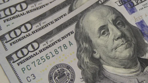 Dólar cai para R$ 4,89 e bolsa tem maior alta em 6 meses 3 Dólar cai para R$ 4,89 e bolsa tem maior alta em 6 meses