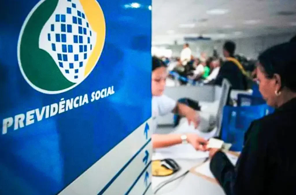Parceria entre INSS e Telebras torna atendimento do PREVMóvel mais ágil 1 Atendimento via Agência Móvel da Previdência Social (PREVMóvel) mais ágil e humanizado para os segurados da Previdência Social