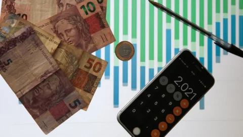 Estimativas do mercado para inflação e PIB permanecem estáveis