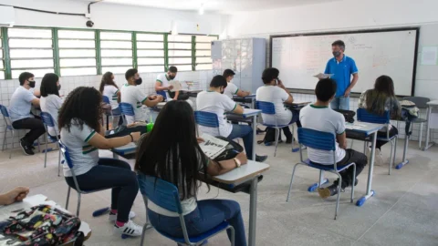 Pesquisa sobre o Ensino Médio em Tempo Integral será realizada na rede estadual de ensino