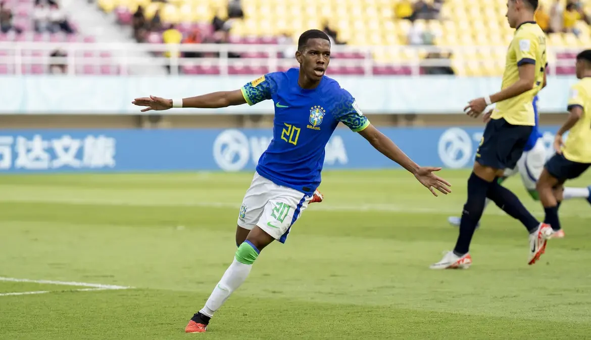 A seleção brasileira Sub 17 deu mais um passo rumo à conquista do pentacampeonato mundial da categoria