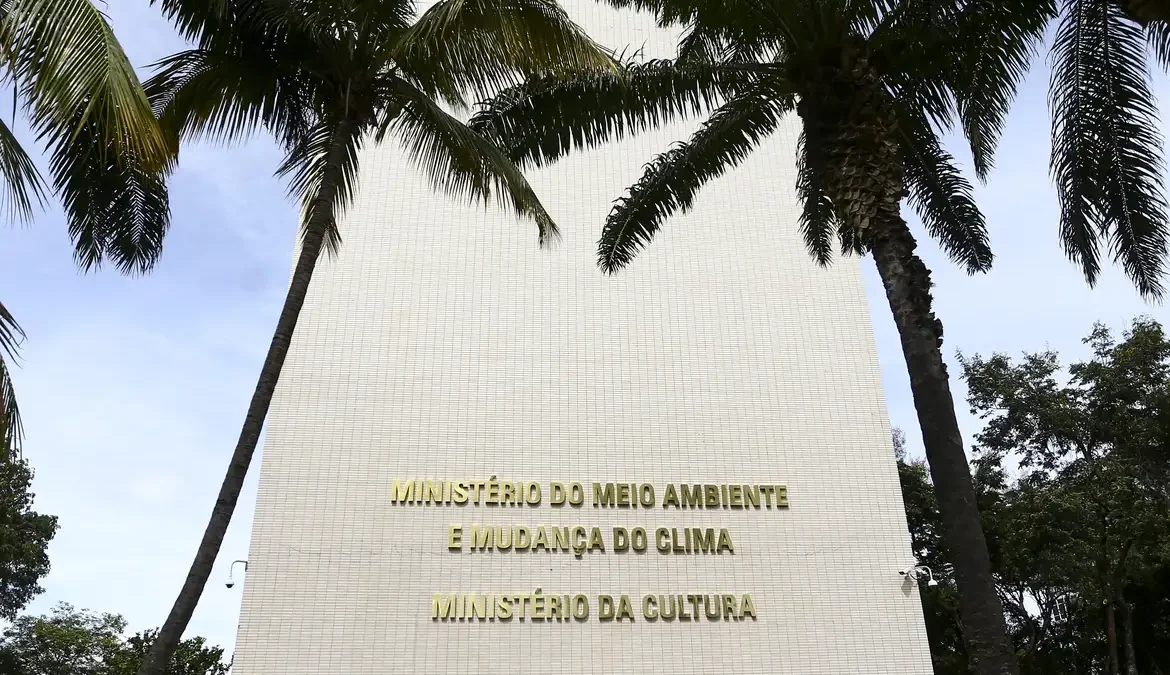 Personalidade que colabora com cultura pode ter título de embaixador 1 A homenagem foi criada nesta segunda-feira (27), por meio de ato publicado no Diário Oficial da União