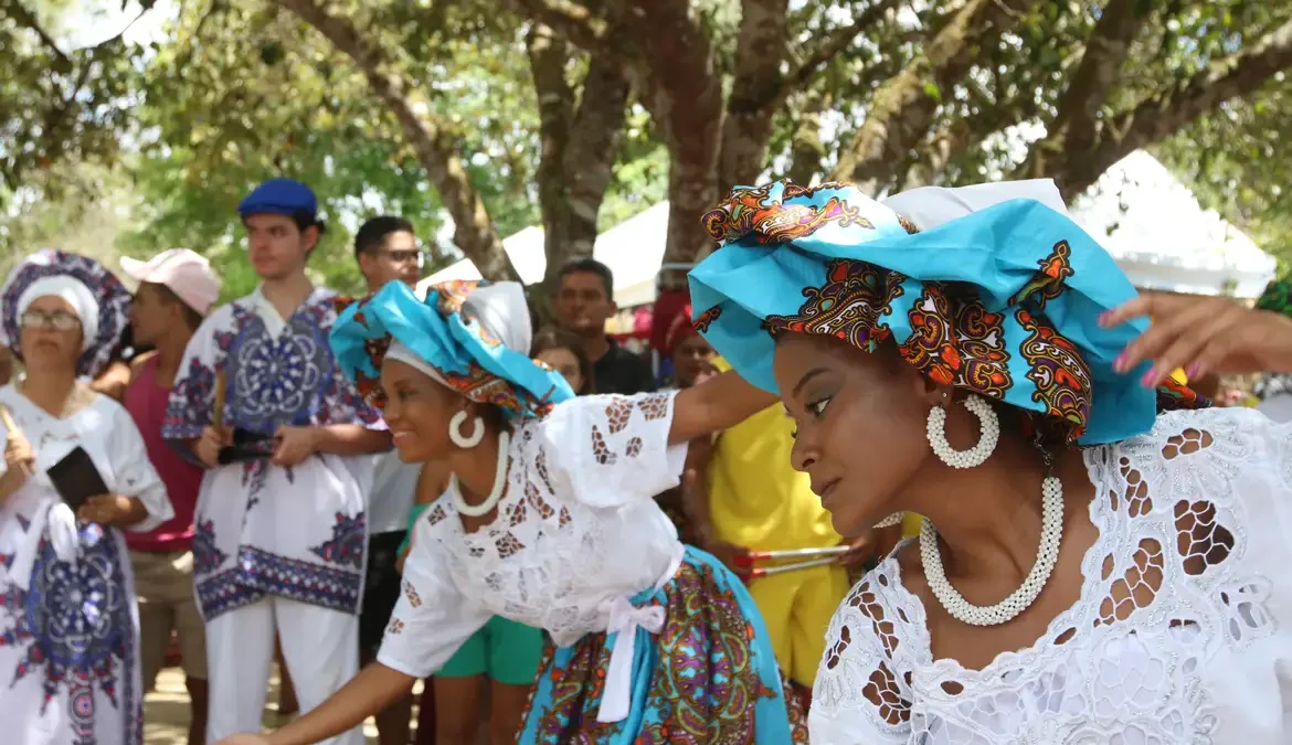 Tornar feriado nacional o Dia da Consciência Negra, comemorado em 20 de novembro, é o reconhecimento da luta do povo negro contra