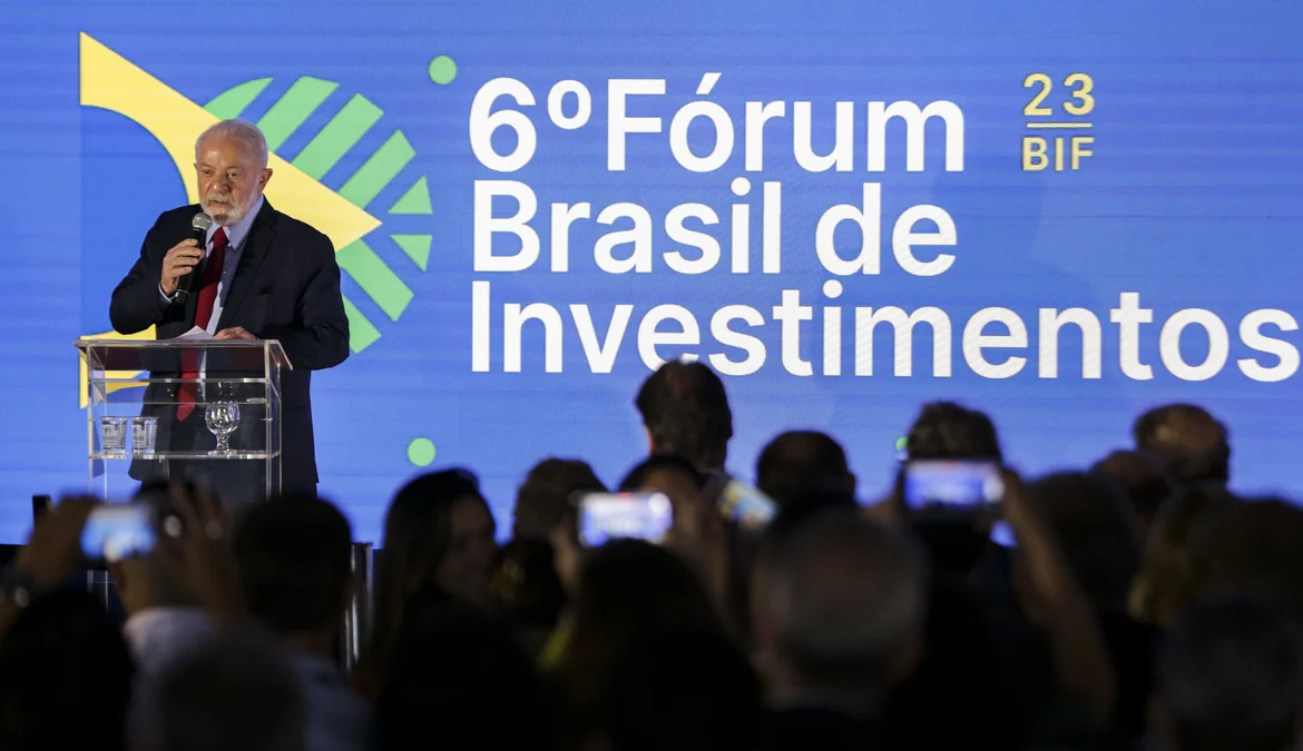Presidente volta a defender Estado como indutor do desenvolvimento 1 O presidente participou na manhã desta terça-feira, no Palácio do Itamaraty, da abertura da sexta edição do Brasil Investment Forum, evento