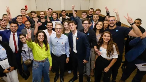 Governador participa da formatura de jovens lideranças em atuação política 8 Governador participa da formatura de jovens lideranças em atuação política