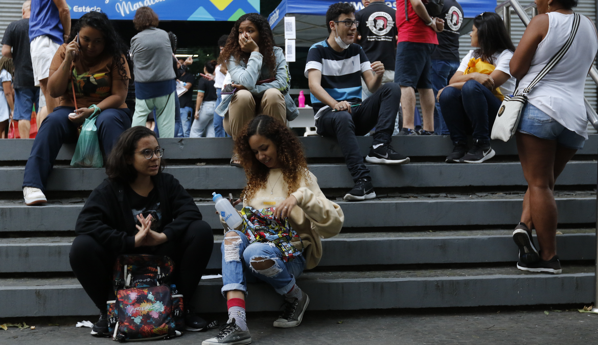 Gabarito oficial do Enem 2023 será divulgado até o dia 24 de novembro 1 Os candidatos que fizeram o Exame Nacional do Ensino Médio (Enem) 2023 neste domingo (5) precisarão esperar mais um pouco para conferir os