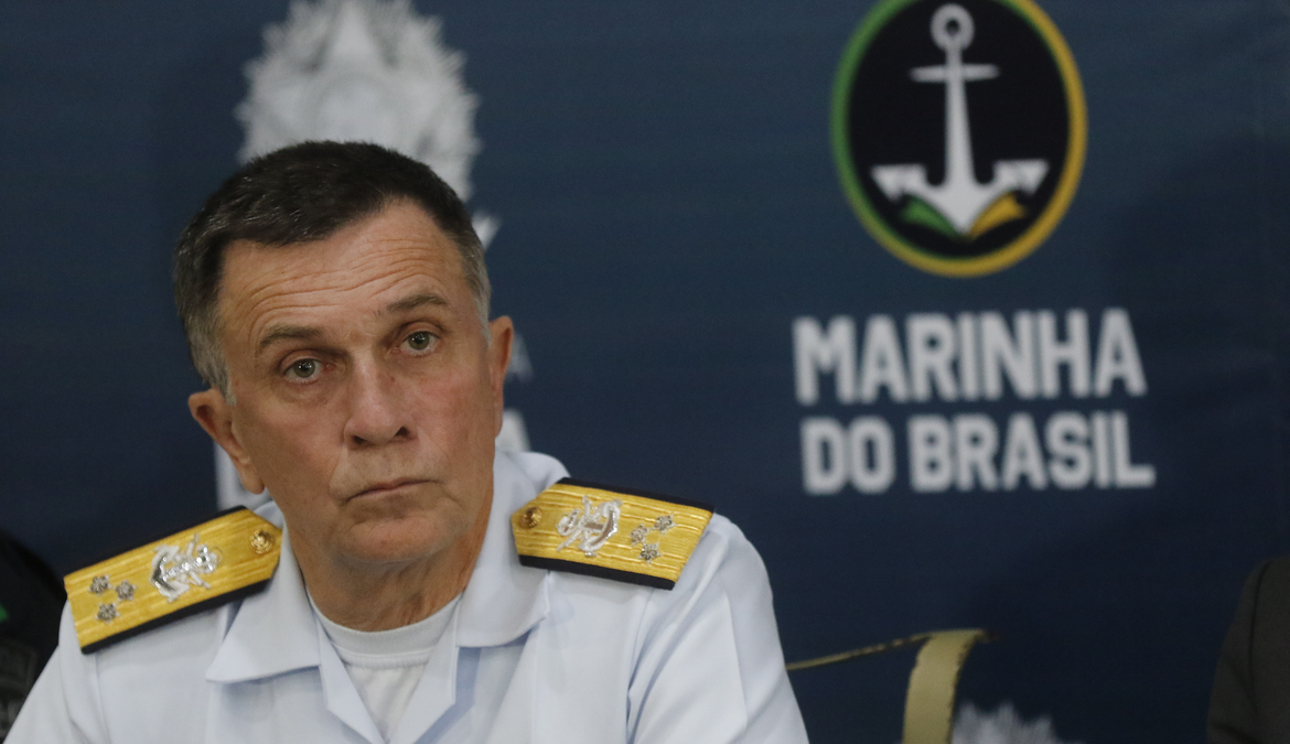 O comandante da Área de Operações da Marinha, vice-almirante Renato Rangel Ferreira, afirma que a nova missão de Garantia da Lei e da Ordem