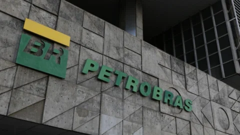 Petrobras assina acordo com empresa dinamarquesa para avaliação de negócios de e-metanol