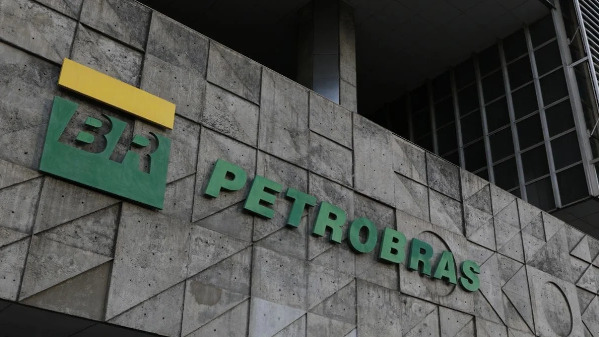 Petrobras deve anunciar plano estratégico na sexta-feira, diz Prates 1 O presidente da Petrobras, Jean Paul Prates, afirmou, nesta quarta-feira (22), que o plano estratégico da companhia deve ser divulgado