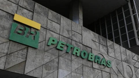 Petrobras deve anunciar plano estratégico na sexta-feira, diz Prates 4 Petrobras deve anunciar plano estratégico na sexta-feira, diz Prates