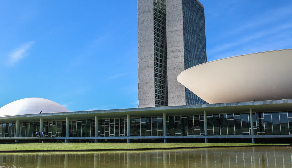 O texto original do Projeto de Lei do Congresso Nacional (PLN) 40/2023, apresentado em outubro pelo Executivo, previa apenas a liberação
