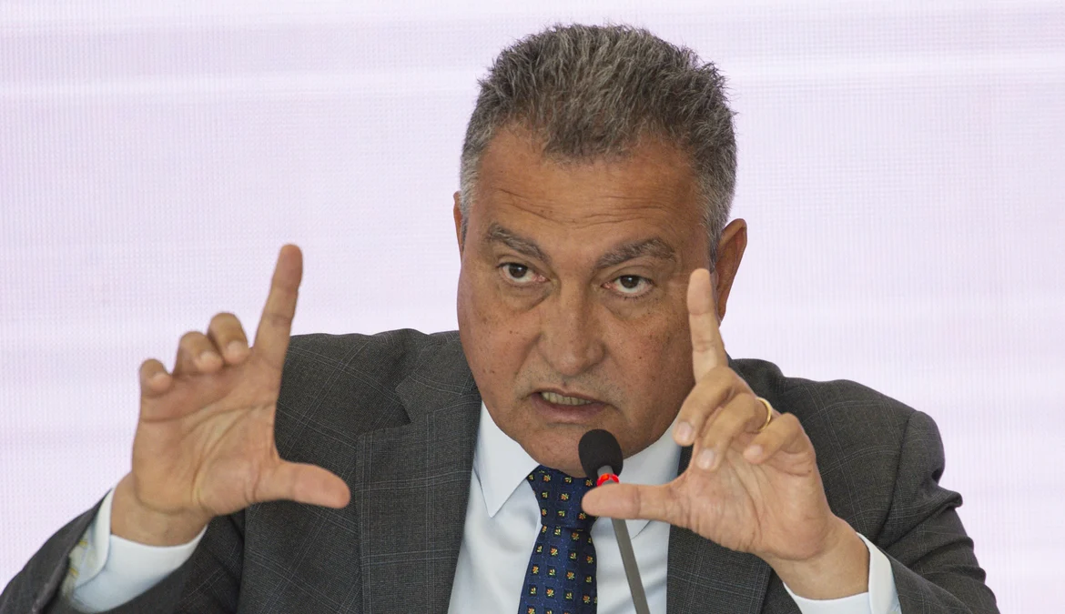 Governo busca eficiência na execução do gasto público, afirma ministro 1 O ministro da Casa Civil, Rui Costa, garantiu que o governo respeitará o teto de gastos previstos no arcabouço fiscal