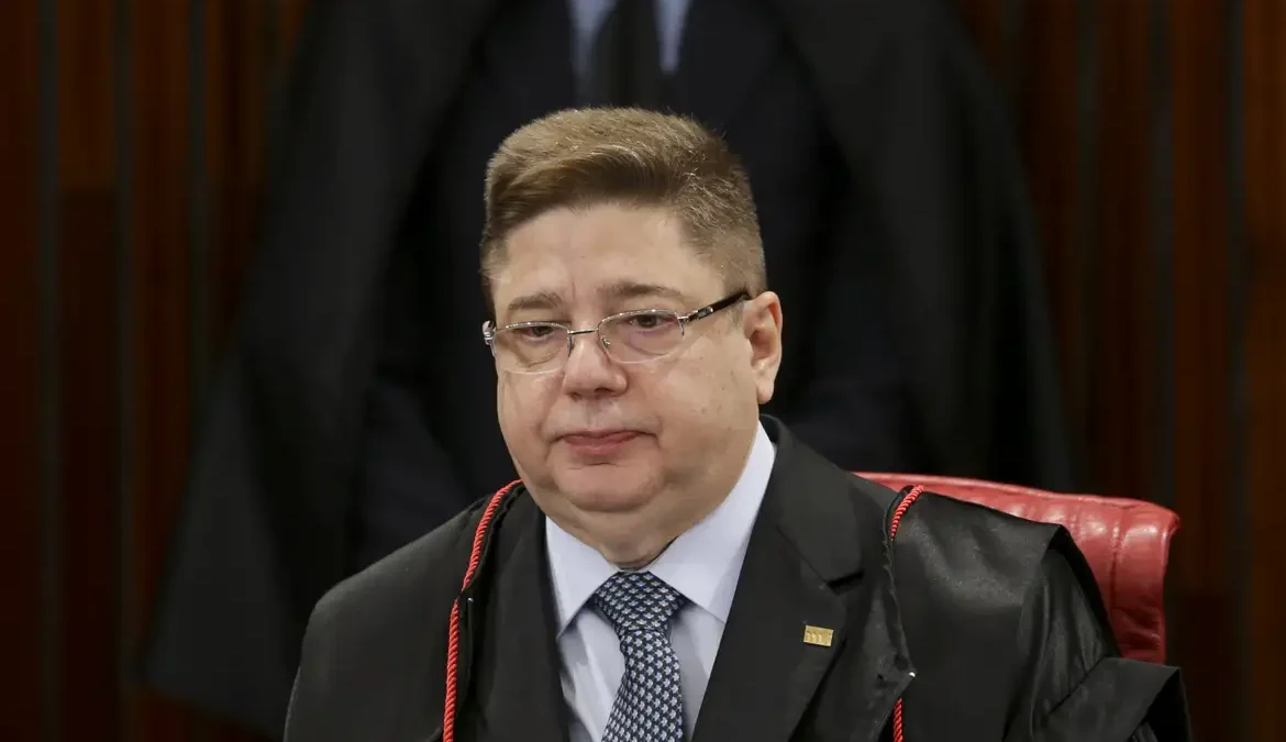 TSE empossa novo relator de ações relacionadas às eleições de 2022 1 O ministro Raul Araújo tomou posse nesta terça-feira (21) no cargo de corregedor-geral da Justiça Eleitoral
