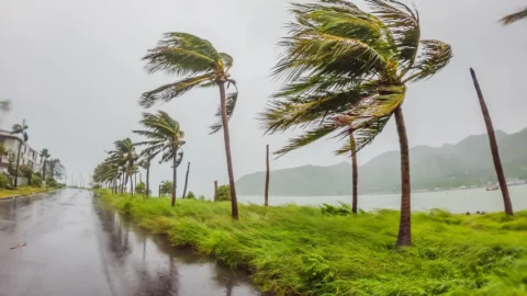 Ventos fortes e granizo mantêm Região Sul em alerta