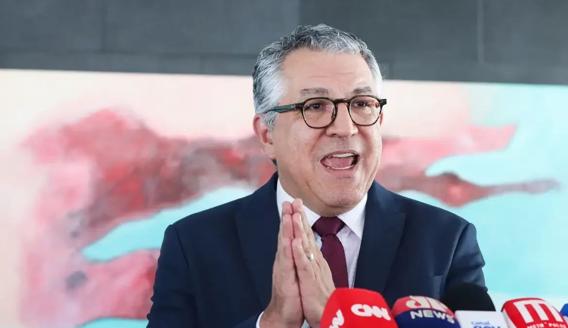 Relatório final da LDO deve ser apresentado terça-feira 1 O governo federal afastou qualquer possibilidade de apresentar emenda ou mensagem modificativa que altere a meta fiscal de 2024 no projeto