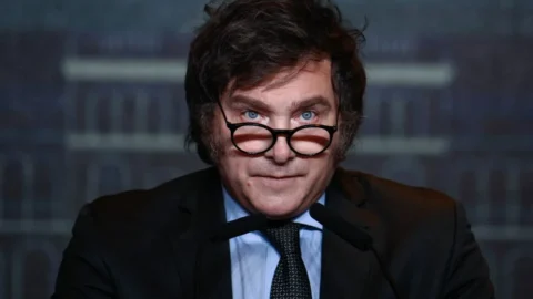 Milei diz que fará plebiscito caso Congresso recuse pacote de medidas 5 Milei diz que fará plebiscito caso Congresso recuse pacote de medidas