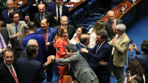 Cesta básica, combustível, serviços: o que muda com reforma tributária