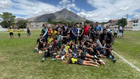 Vitória do Coopevale por 3×0 na final do Campeonato de Futebol Amador contra o Social do Ipê