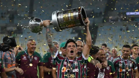 Cano é eleito Rei da América e Diniz o melhor técnico do continente 2 Cano é eleito Rei da América e Diniz o melhor técnico do continente