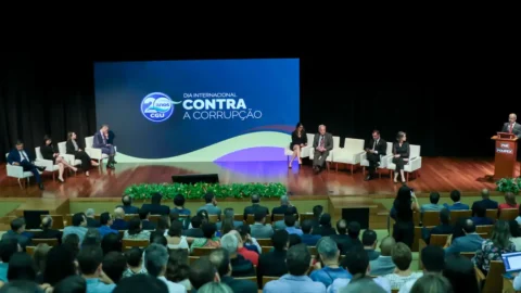 CGU e PF criam grupo para enfrentamento integrado à corrupção 3 CGU e PF criam grupo para enfrentamento integrado à corrupção