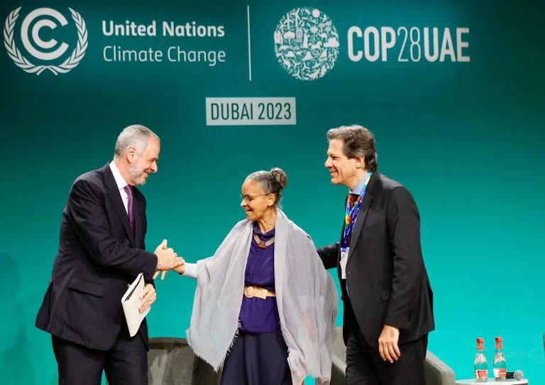 Governo Federal lança na COP28 fundo para preservação de florestas tropicais 1 O Governo Federal anunciou na última sexta-feira (1º/12) na COP28, em Dubai, nos Emirados Árabes Unidos, um fundo global para financiar