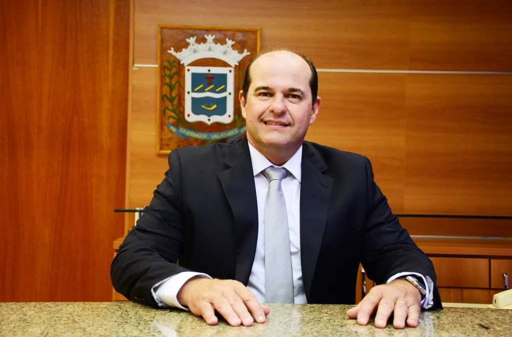O prefeito de Governador Valadares, recebeu a Ordem do Mérito Diplomático Eslováquia Brasil