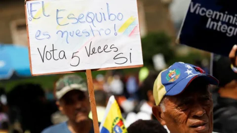 Venezuela consulta neste domingo eleitores sobre disputa com Guiana