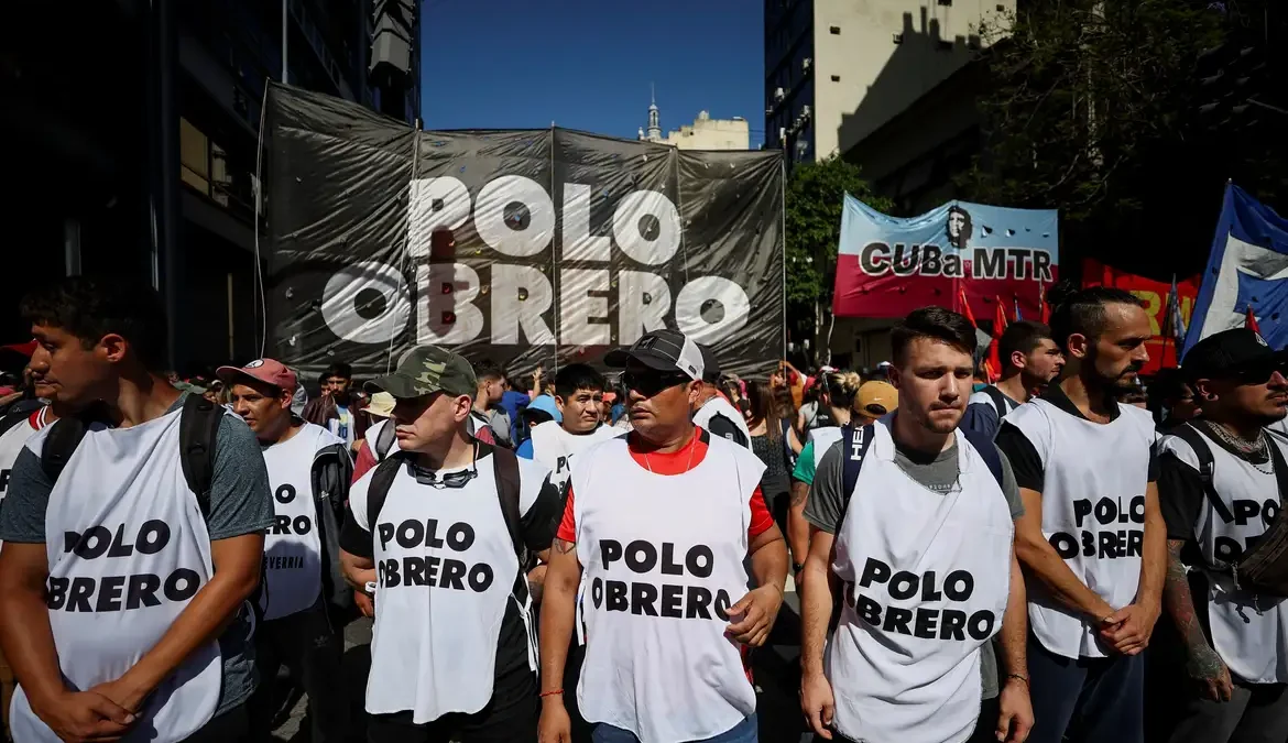 Milei enfrentará oposição na Câmara e no Senado, diz professor da USP 1 O Decreto de Necessidade e Urgência (DNU) baixado pelo novo presidente da Argentina, Javier Milei, para desregulamentação da economia