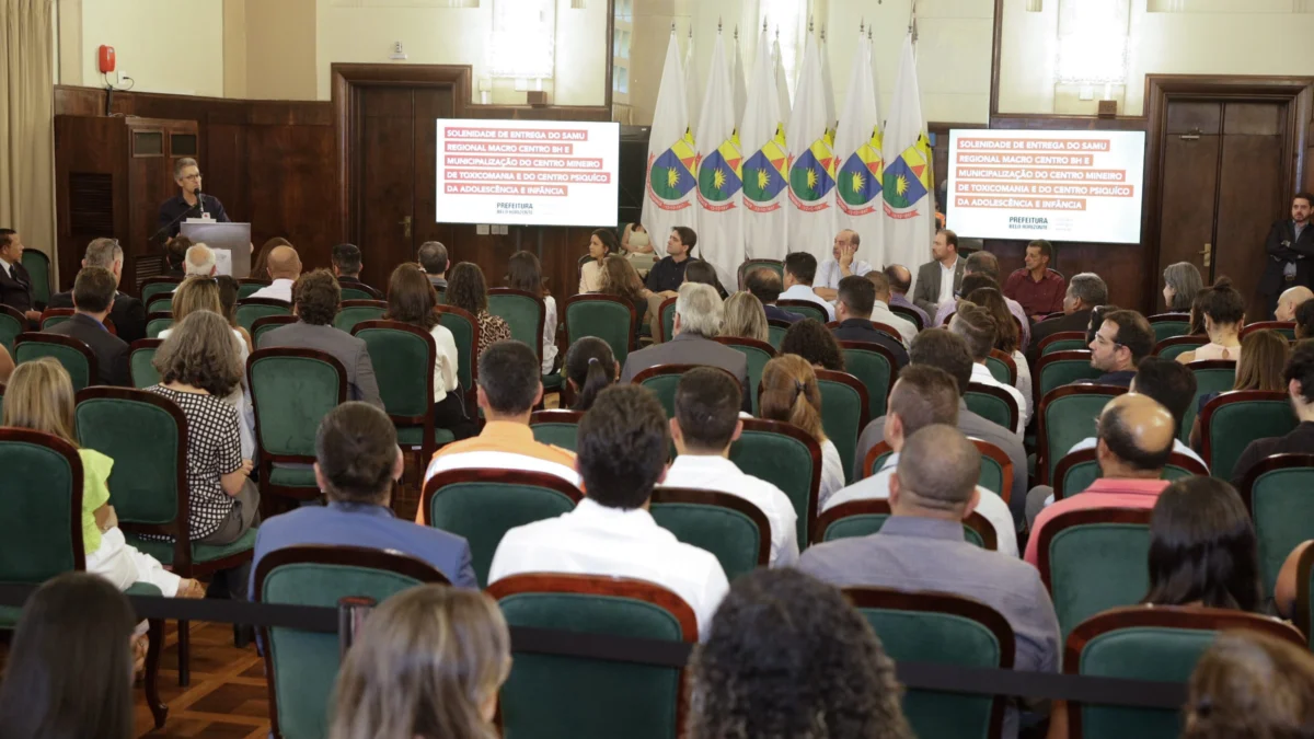 O governador Romeu Zema e o secretário de Estado de Saúde (SES-MG), Fábio Baccheretti, ampliaram a área de atuação do Samu 192 Regional