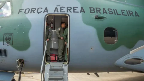 Voo para resgatar mais brasileiros em Gaza decola na quinta 9 Voo para resgatar mais brasileiros em Gaza decola na quinta