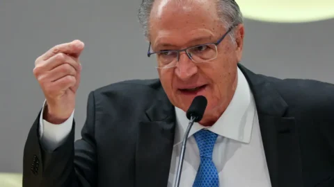 Presidente em exercício defende menos exceções na reforma tributária 3 Presidente em exercício defende menos exceções na reforma tributária