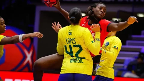 Brasil sofre primeira derrota no Mundial de Handebol feminino