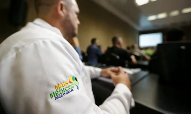 Uma das novidades anunciadas foi a oportunidade de especialização em Medicina de Família e Comunidade e mestrado em Saúde da Família