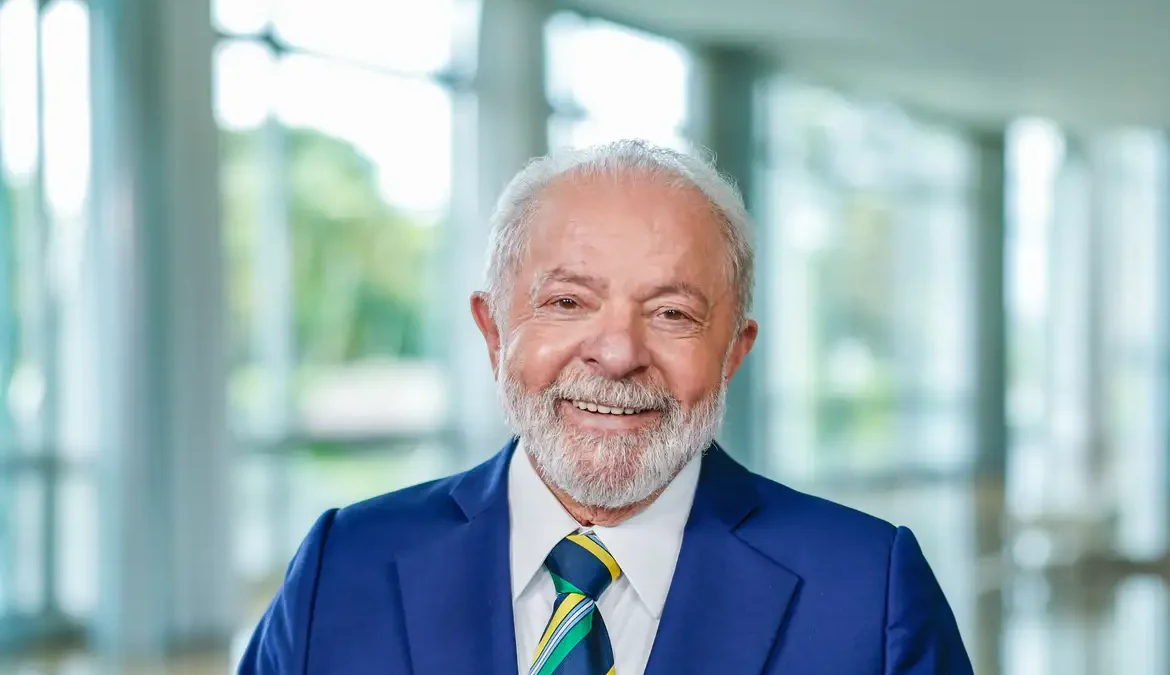 Presidente Lula fará pronunciamento de Natal neste domingo 1 O presidente Luiz Inácio Lula Silva fará um pronunciamento em cadeia de rádio e televisão na noite deste domingo (24)