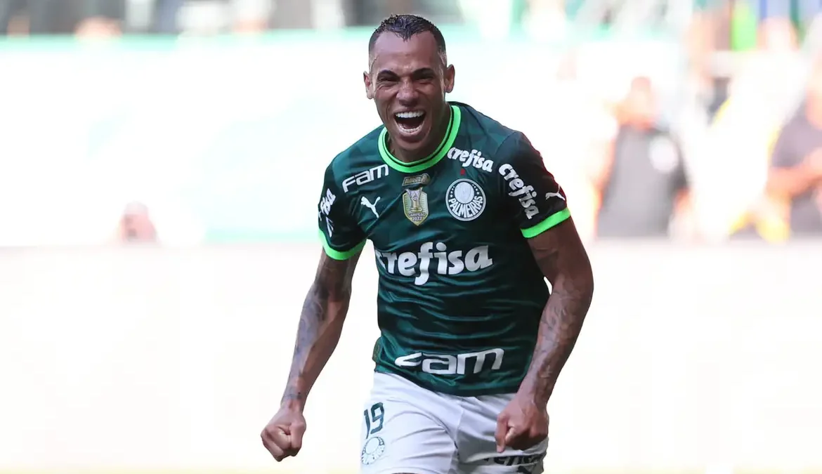 O Palmeiras derrotou o Fluminense por 1 a 0, neste domingo (3) no Allianz Parque, para colocar uma mão no troféu do Campeonato Brasileiro