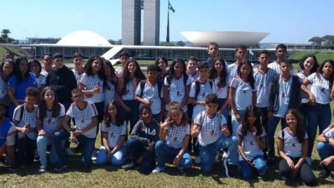 Estudantes da rede estadual vivem experiências enriquecedoras com recursos do Prêmio Escola Transformação