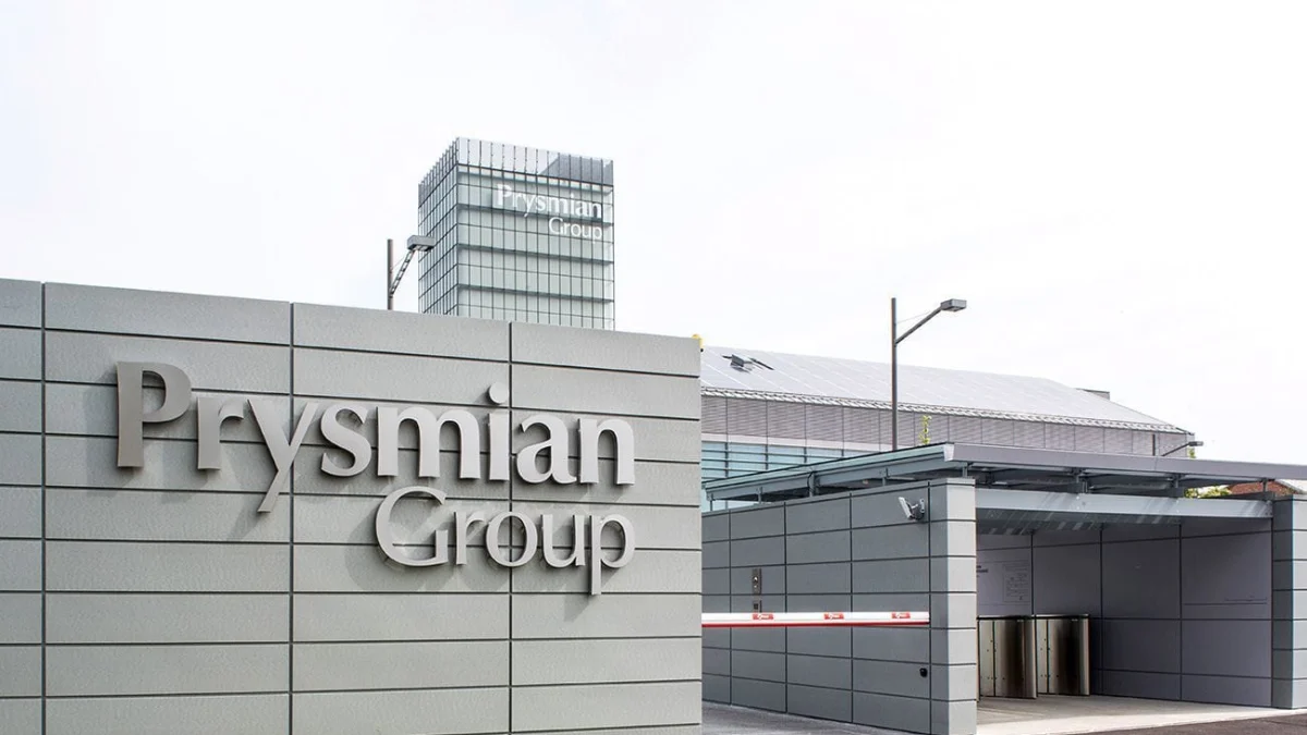 Com presença do Governo de Minas, Grupo Prysmian inaugura laboratório de referência internacional em Poços de Caldas 1 O grupo italiano Prysmian, inaugurou na terça-feira (5/12) um laboratório de pesquisa e desenvolvimento de cabos de alta tensão dentro