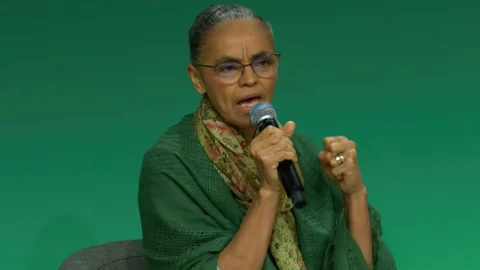 Marina Silva defende avanço da COP sobre fim dos combustíveis fósseis