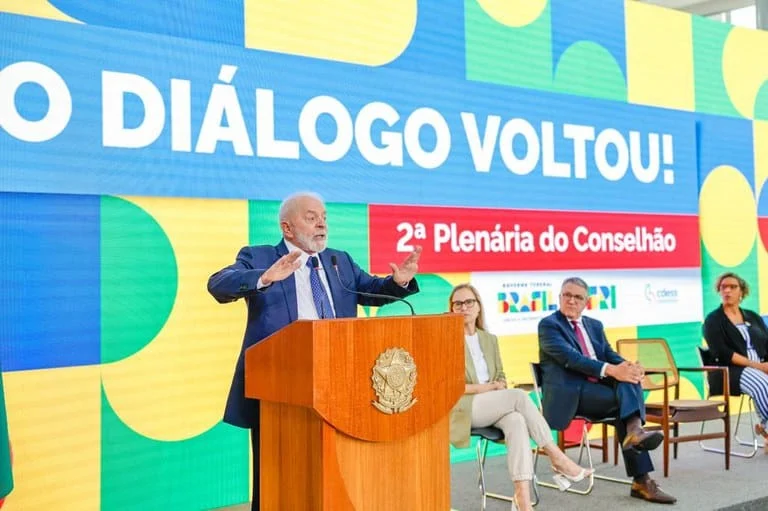 O presidente Luiz Inácio Lula da Silva participou, nesta terça-feira (12), da segunda reunião plenária do Conselho de Desenvolvimento