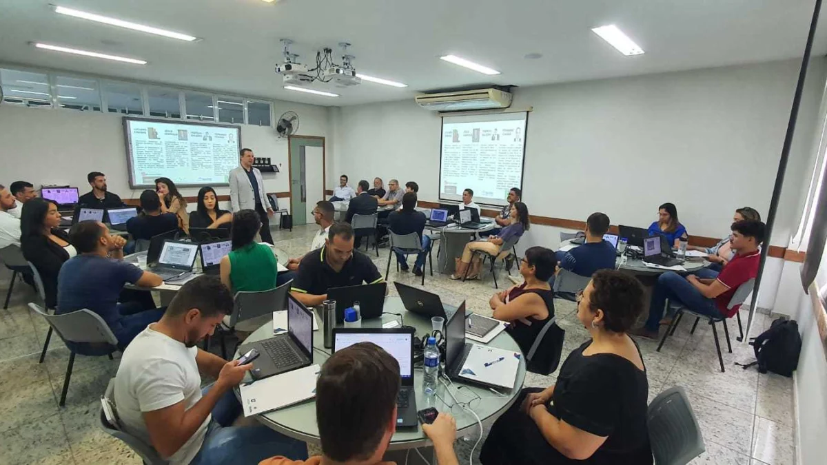 Servidores da Prefeitura participam nos dias hoje (20) e nesta quinta-feira (21) de treinamento prático sobre Regularização Fundiária Urbana