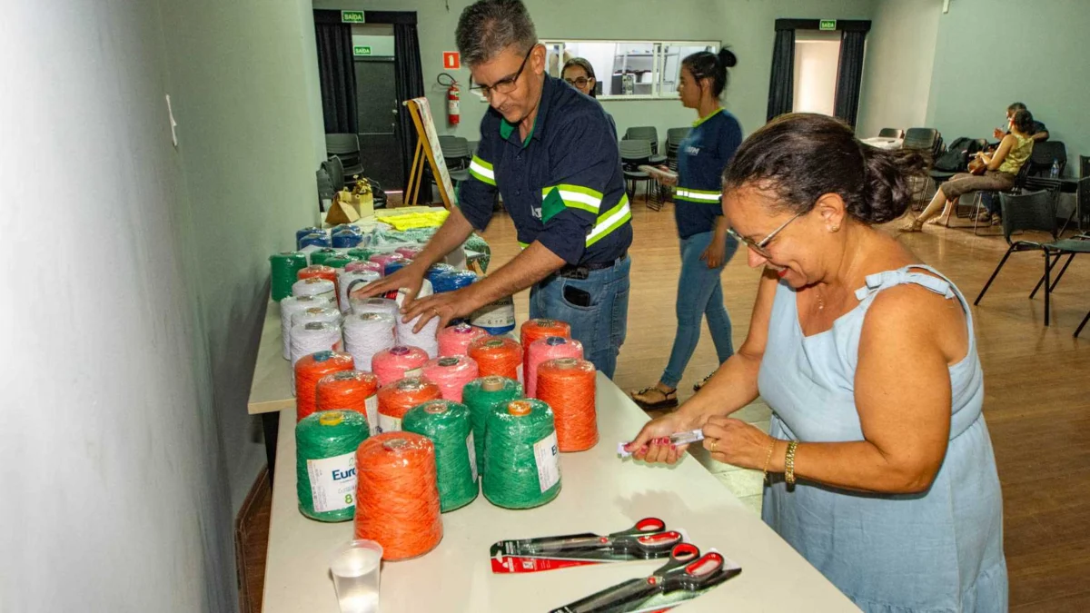 O material deverá abastecer o grupo para suas atividades durante um ano