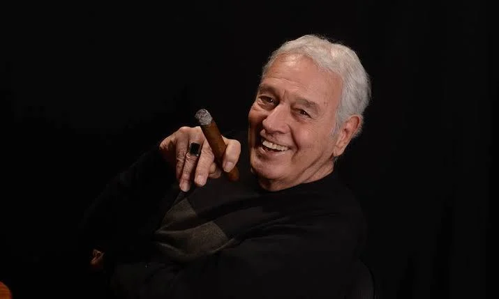 Um dos grandes nomes da bossa nova, o cantor e compositor Carlos Lyra morreu na madrugada deste sábado (16), no Rio de Janeiro