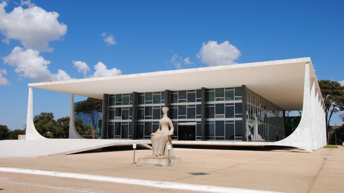 STF julga quarentena para indicação de políticos para estatais 1 O Supremo Tribunal Federal (STF) julga nesta quarta-feira (6) a constitucionalidade de parte da Lei das Estatais