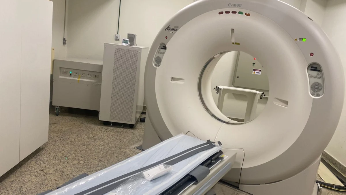 Hospital Bom Samaritano recebe tomógrafo da Vale para planejamento da radioterapia 1 Equipamento está praticamente pronto para inauguração nesta sexta